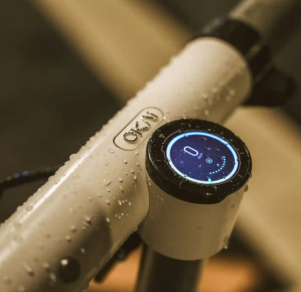 300 W Ultra-Light Electric Scooter – Hidden Handle Design, 22-Mile Range (26 lb Frame)